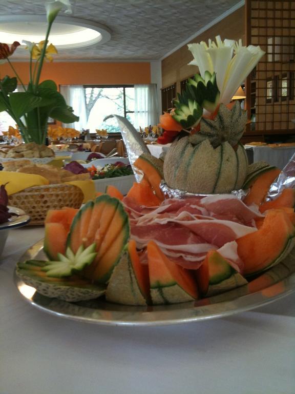 Albergo Milano Snc Lanzo D'intelvi Luaran gambar